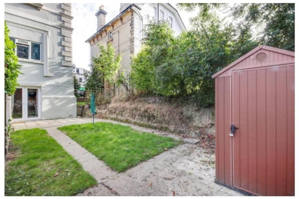 Central 2 Bedroom Garden Flat With Free Parking 皇家滕布里奇韦尔斯 外观 照片